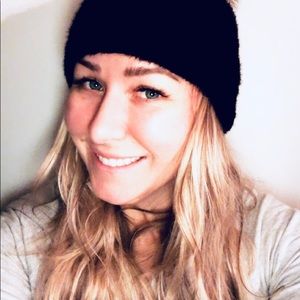 Black Fuzzy Furry Pompom Beanie